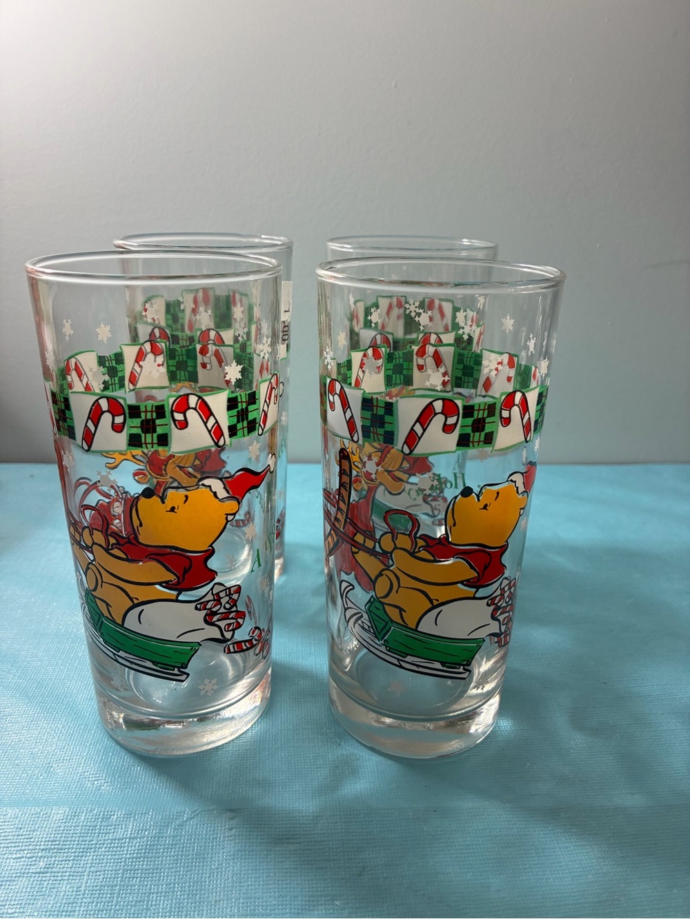 Vtg Disney 100 Acre Holiday Winnie the Pooh and Tigger Christmas Glasses - Four
